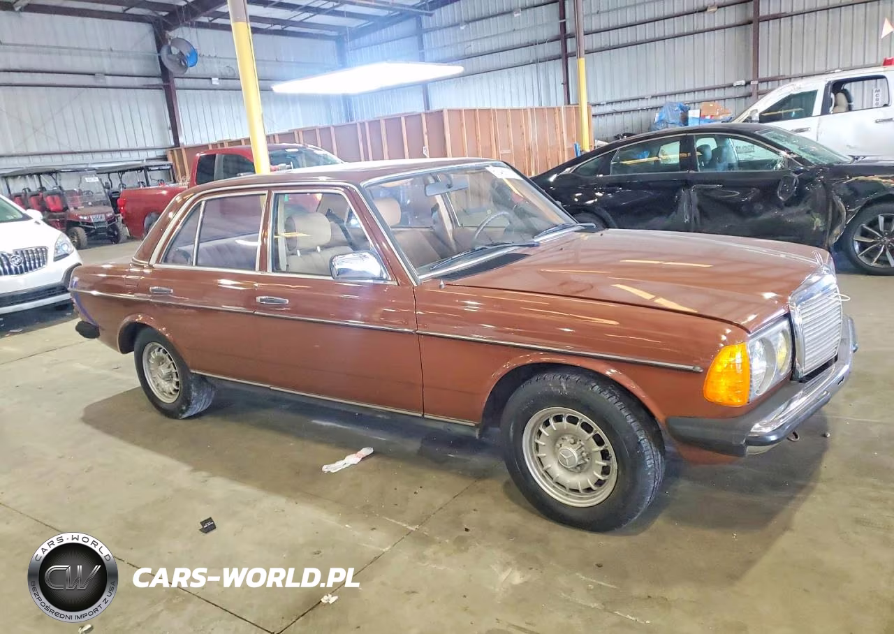 1984 Mercedes-Bez 240D VIN:WDB1231231A136864 - 4