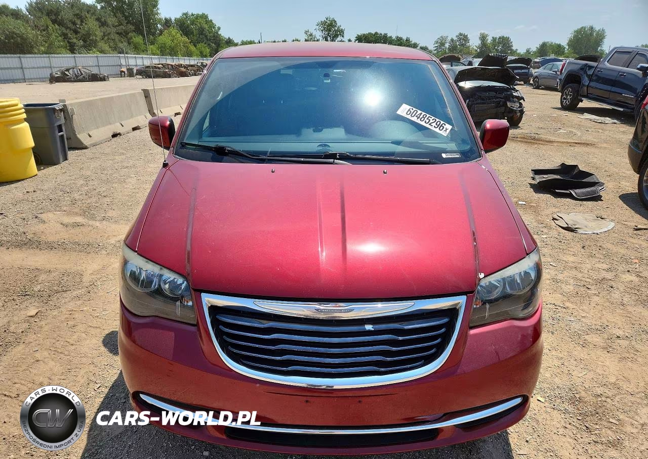2015 Chrysler Town & Country S VIN:2C4RC1HG2FR754439 - 5