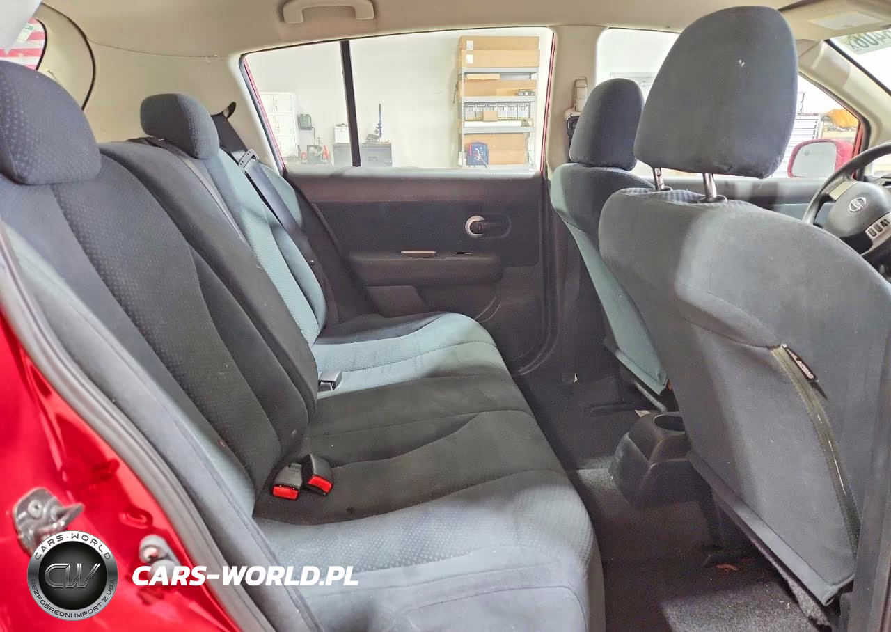 2010 Nissan Versa 1.8 S VIN:3N1BC1CP4AL376593 - 10