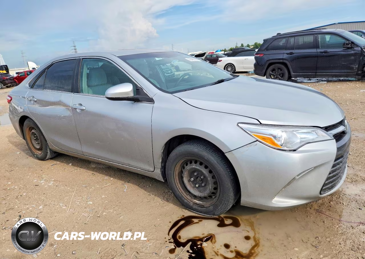 2016 Toyota Camry Le VIN:4T4BF1FKXGR543771 - 4