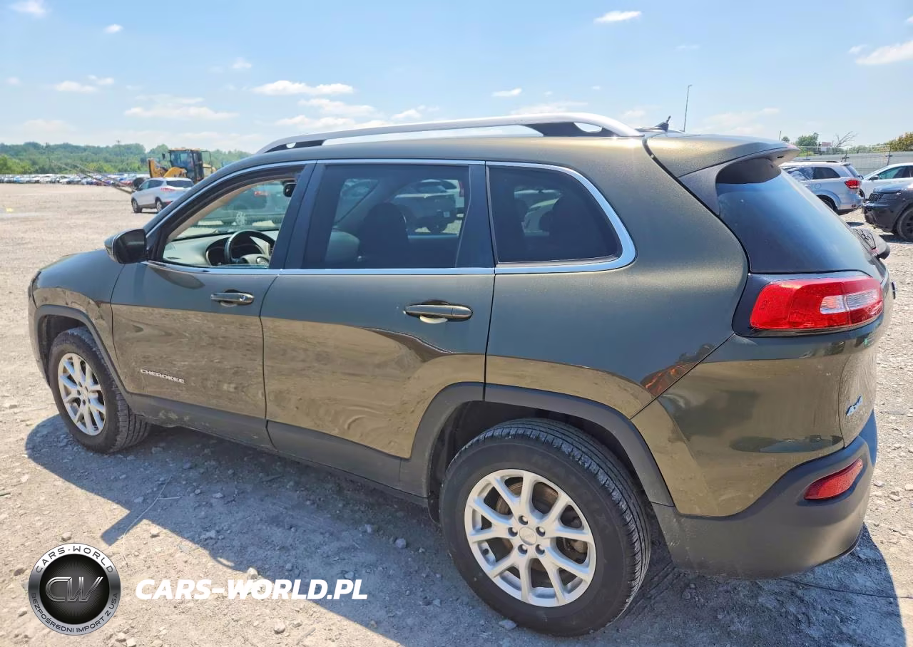 2015 Jeep Cherokee Latitude VIN:1C4PJMCB4FW784687 - 2
