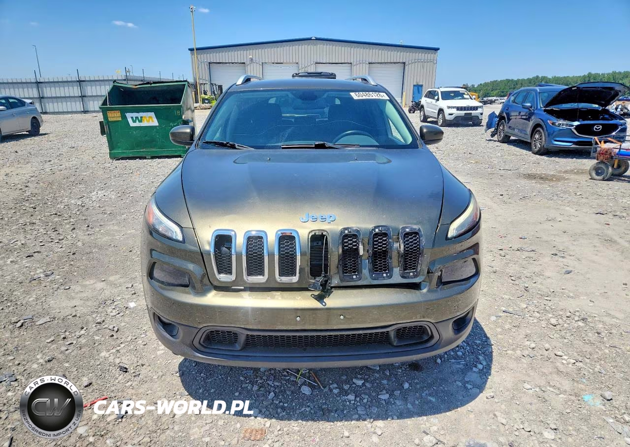 2015 Jeep Cherokee Latitude VIN:1C4PJMCB4FW784687 - 5