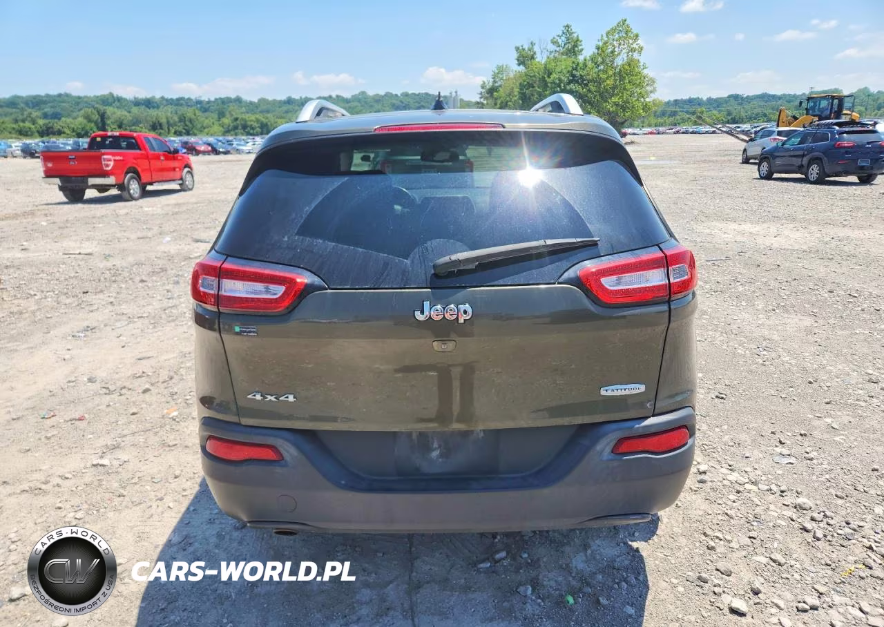 2015 Jeep Cherokee Latitude VIN:1C4PJMCB4FW784687 - 6