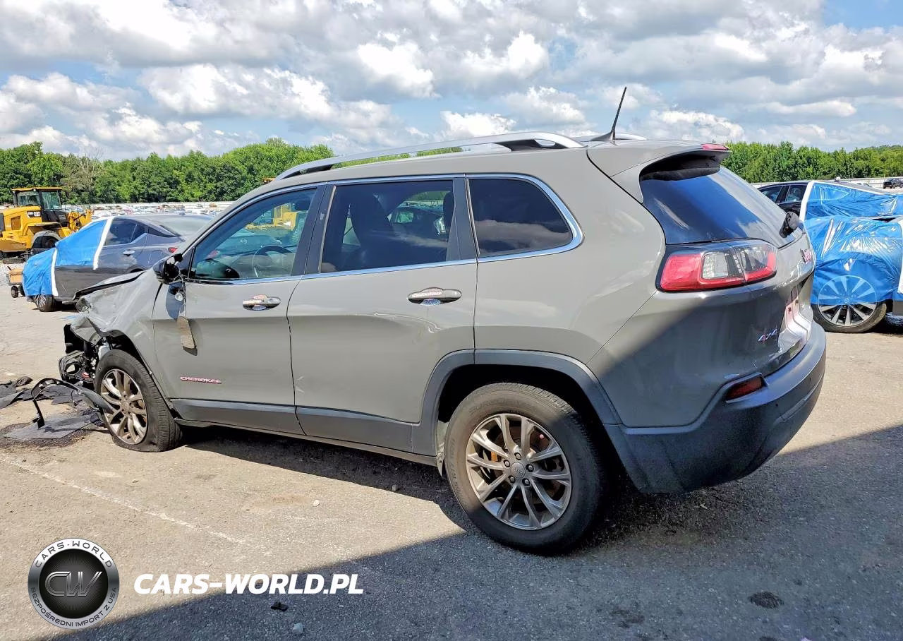 2019 Jeep Cherokee Latitude Plus VIN:1C4PJMLB7KD354819 - 2