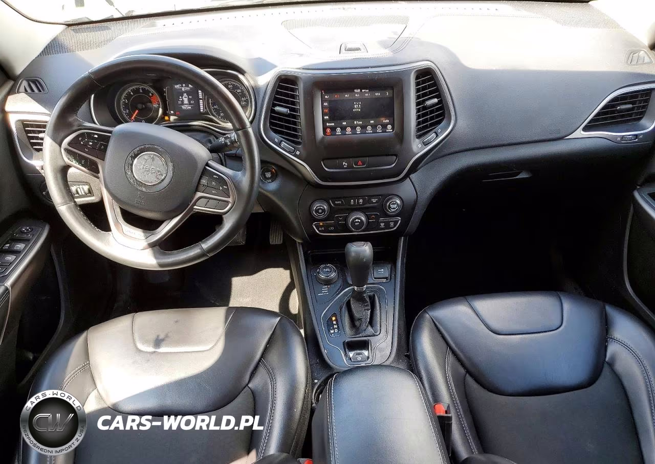 2019 Jeep Cherokee Latitude Plus VIN:1C4PJMLB7KD354819 - 8