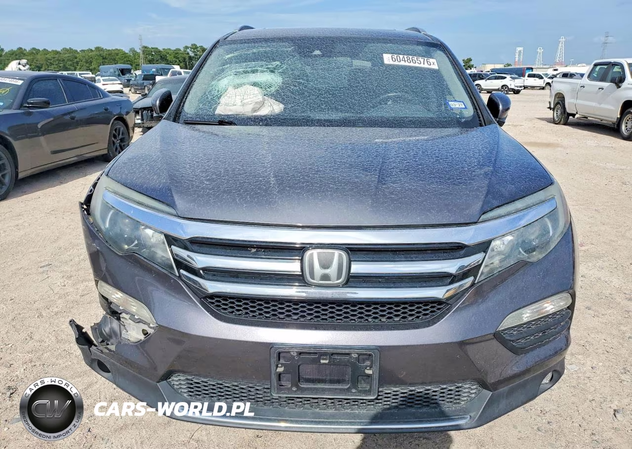 2017 Honda Pilot Touring VIN:5FNYF5H96HB045572 - 5