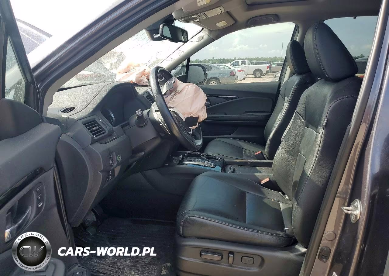 2017 Honda Pilot Touring VIN:5FNYF5H96HB045572 - 7