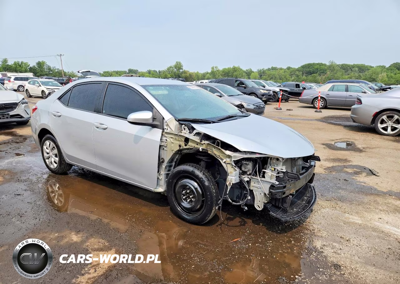 2016 Toyota Corolla Le VIN:2T1BURHE6GC723322 - 4