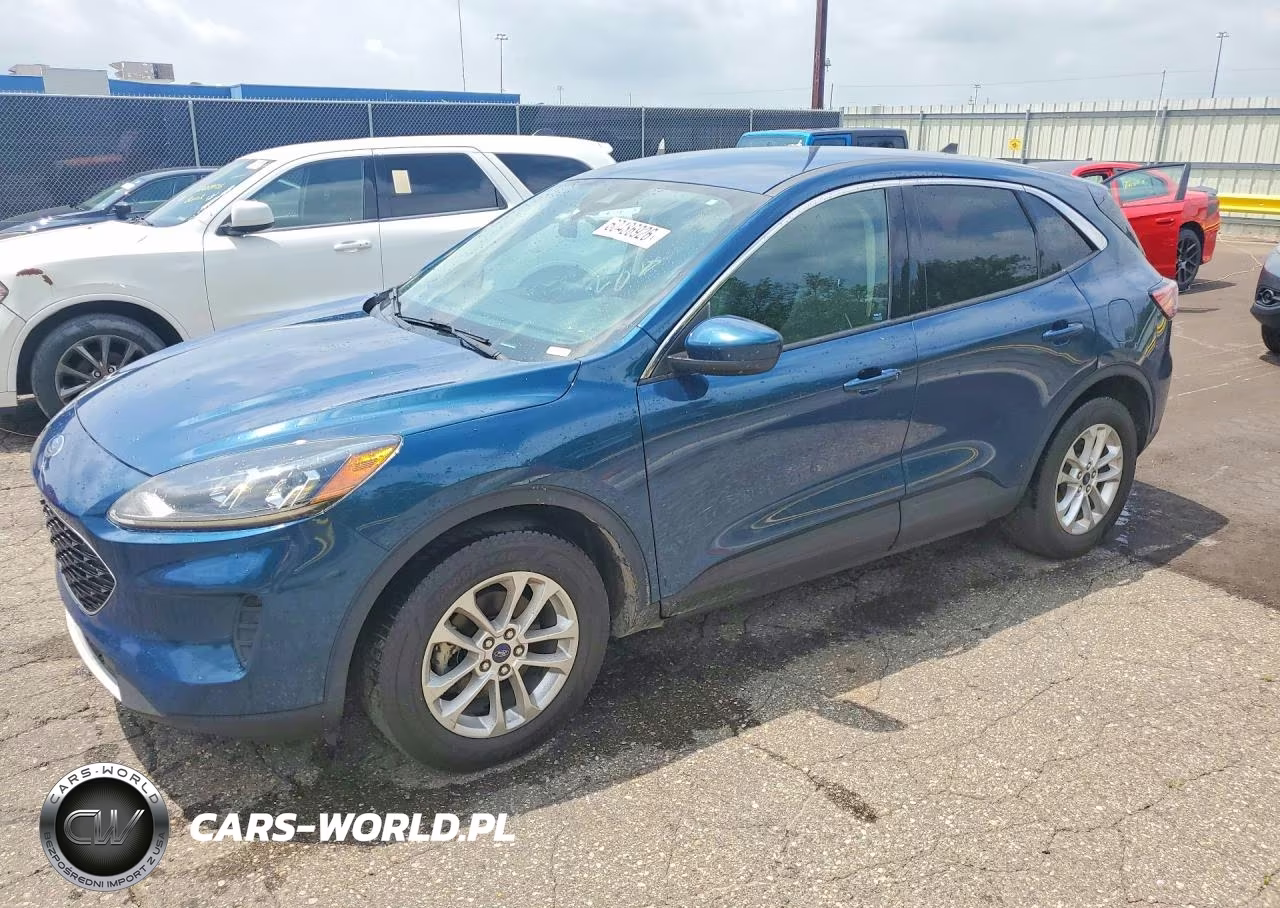 2020 Ford Escape Se