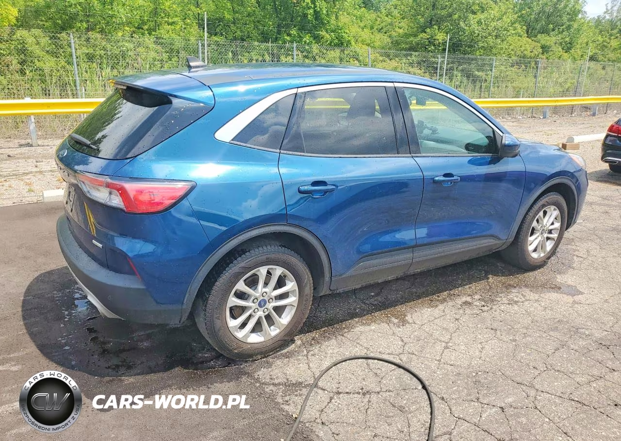 2020 Ford Escape Se VIN:1FMCU0G69LUB83919 - 3