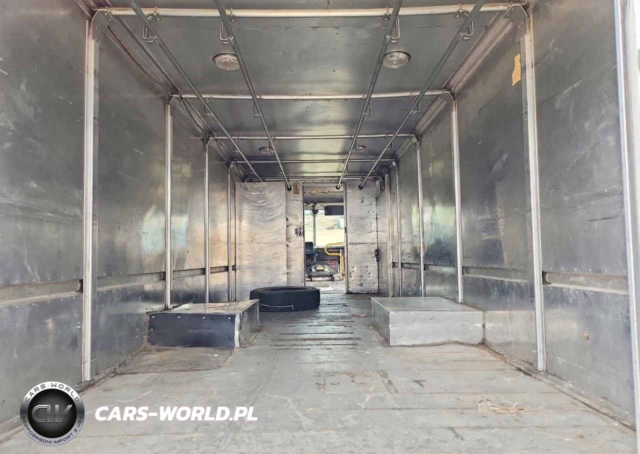 2006 Freightliner Mt45 Chassis Delivery Truck VIN:4UZAAPBW16CW13002 - 10