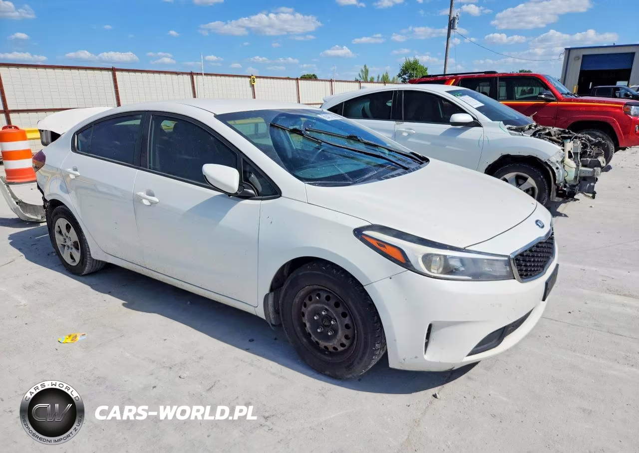 2017 Kia Forte Lx VIN:3KPFK4A70HE070298 - 4