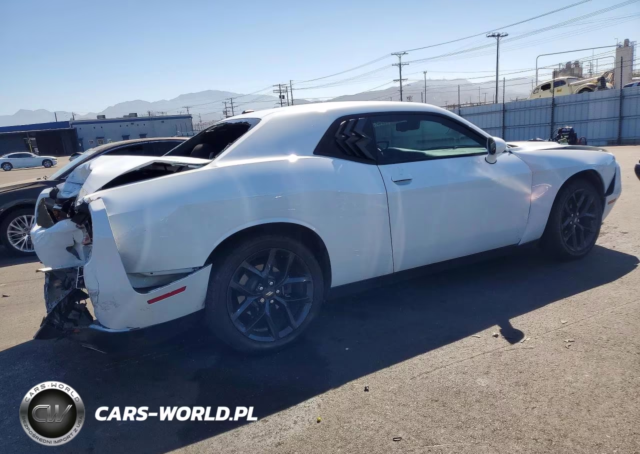2021 Dodge Challenger Sxt VIN:2C3CDZAG3MH503383 - 3