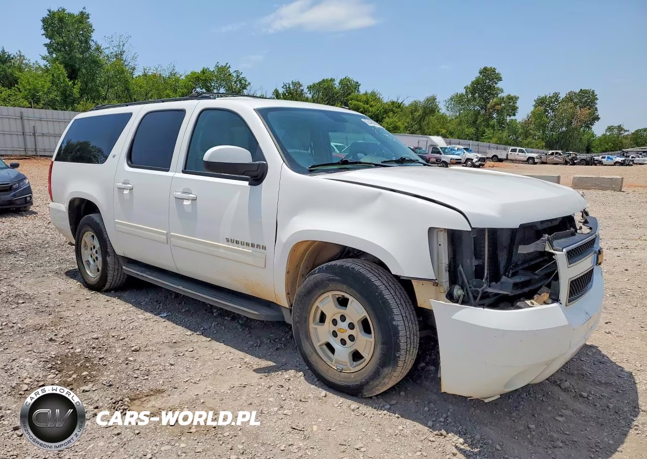 2013 Chevrolet Suburban C1500 Lt VIN:1GNSCJE00DR262236 - 4