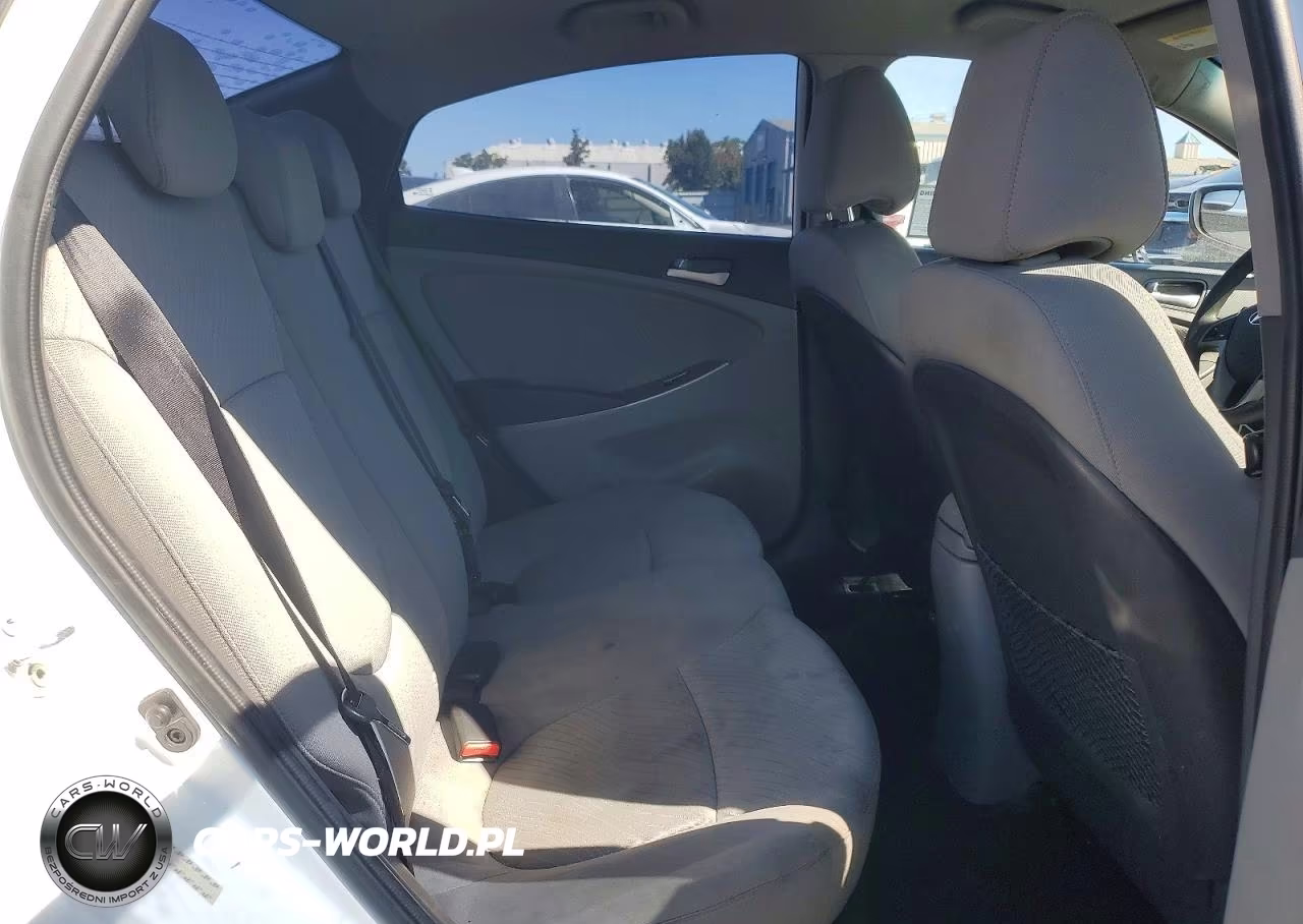 2015 Hyundai Accent Gls VIN:KMHCU4AE0FU923966 - 10