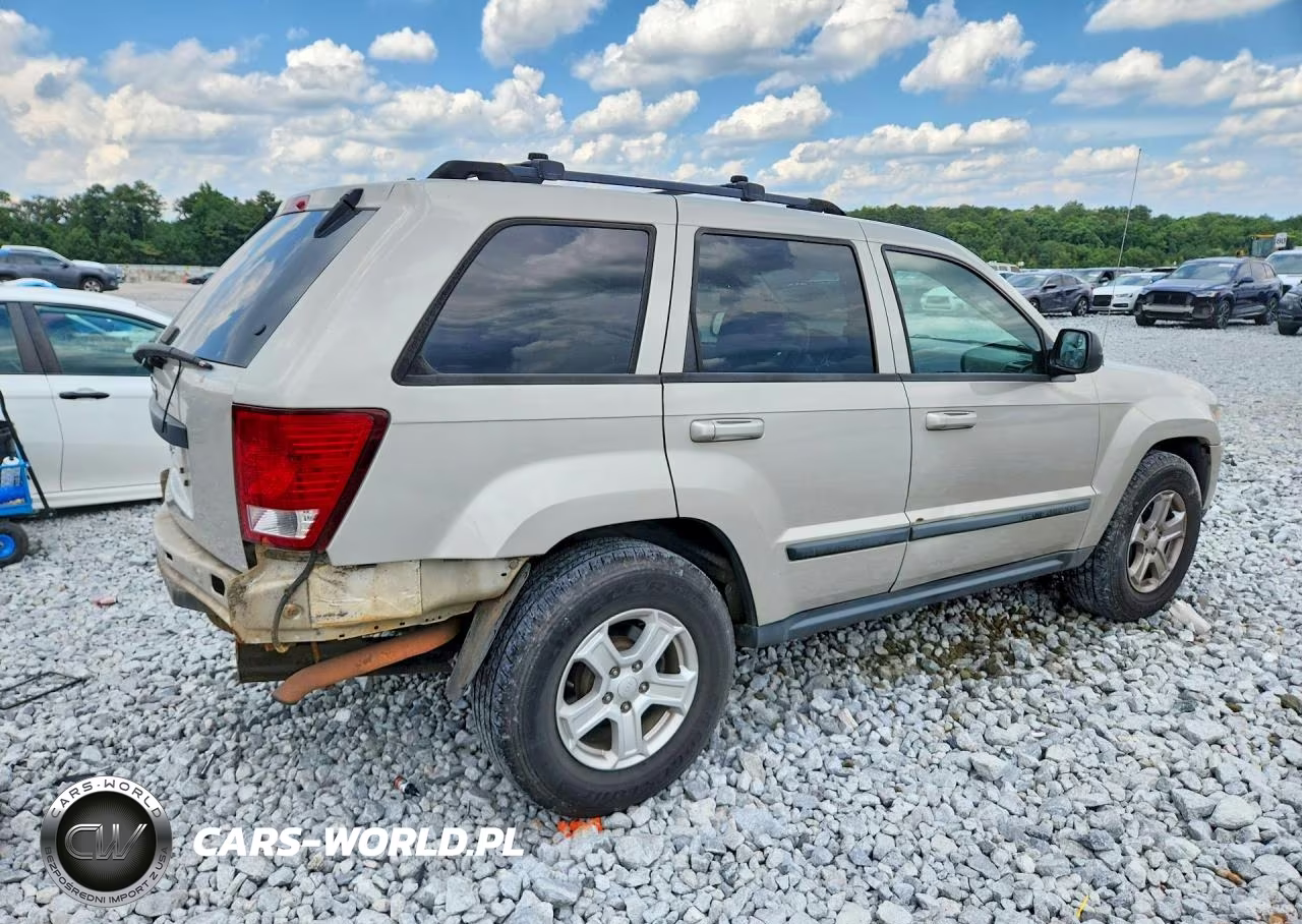 2007 Jeep Grand Cherokee Laredo VIN:1J8GS48KX7C615940 - 3