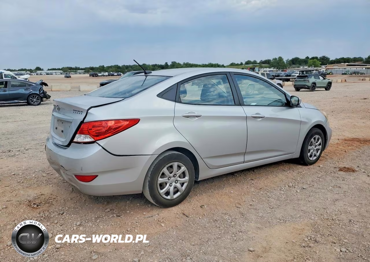2014 Hyundai Accent Gls VIN:KMHCT4AE5EU608629 - 3
