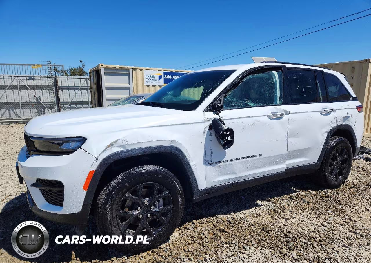 2025 Jeep Grand Cherokee Laredo – zdjęcie 1 z 14