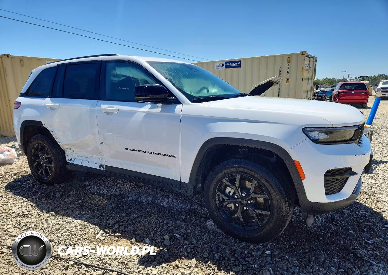 2025 Jeep Grand Cherokee Laredo VIN:1C4RJHAG8S8699493 - 4