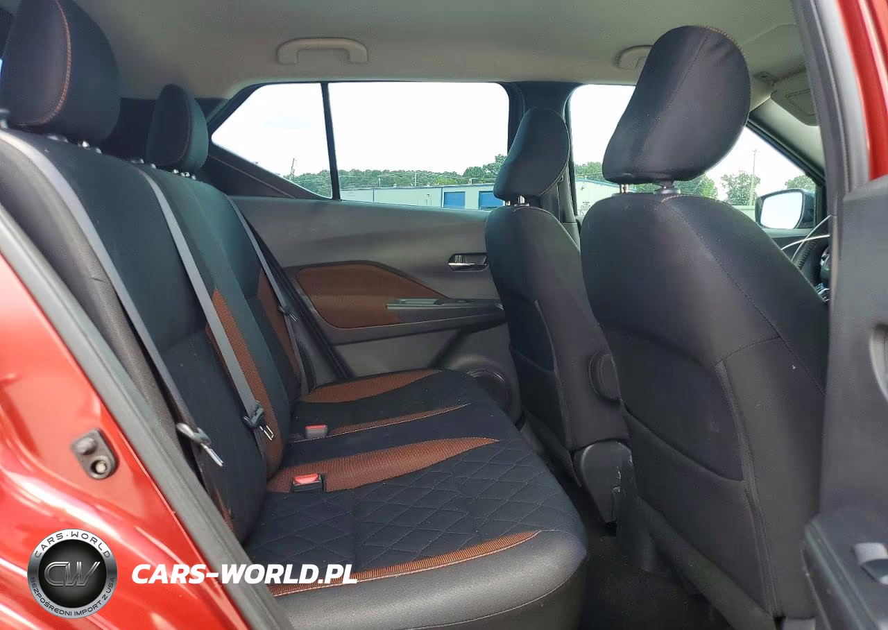 2018 Nissan Kicks Sr VIN:3N1CP5CU9JL502131 - 11