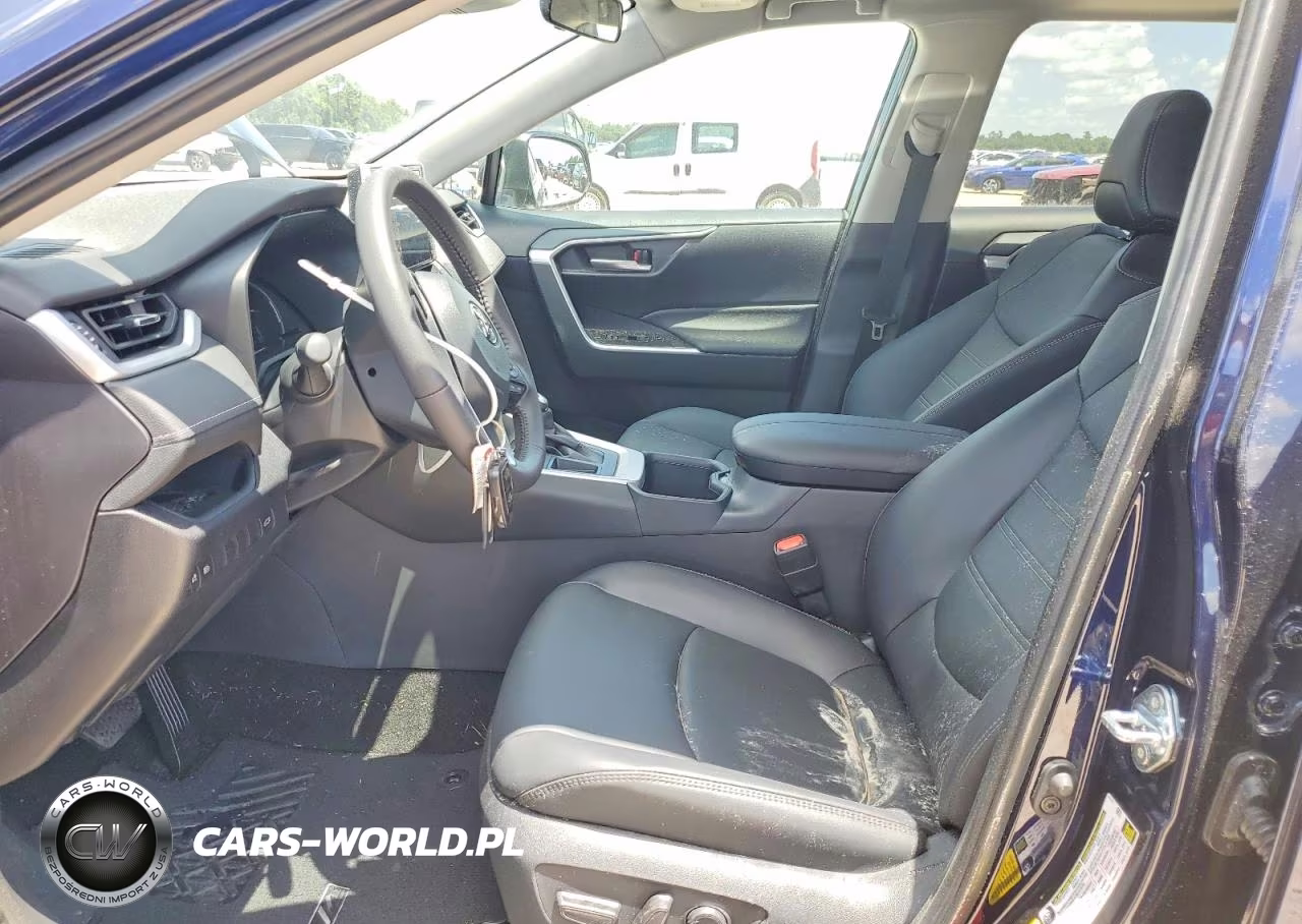 2025 Toyota Rav4 Xle Premium VIN:2T3C1RFV1SW441698 - 7