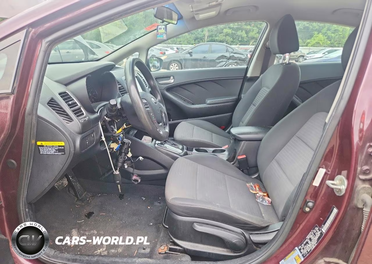 2018 Kia Forte Lx VIN:3KPFL4A77JE196533 - 7