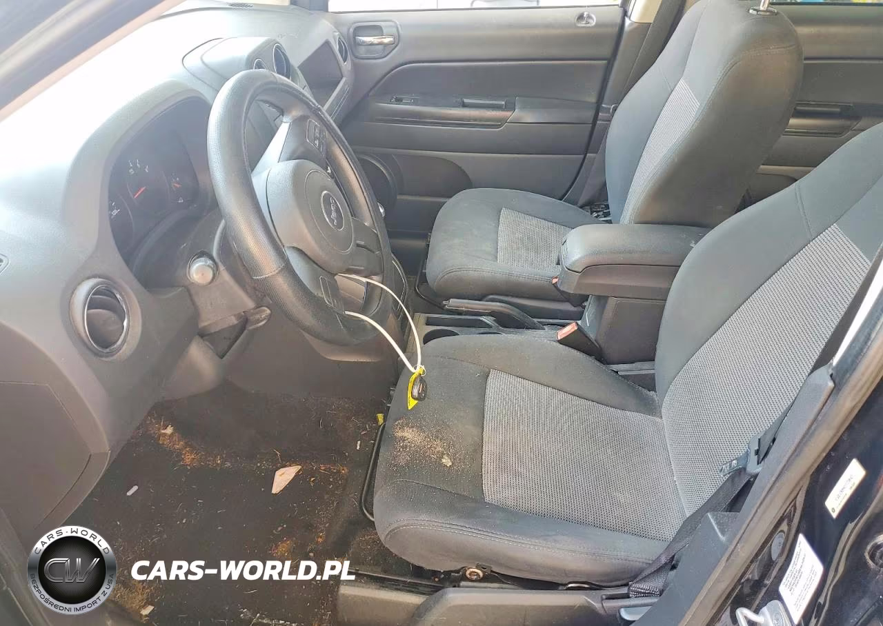 2012 Jeep Compass Sport VIN:1C4NJCBB9CD724642 - 7