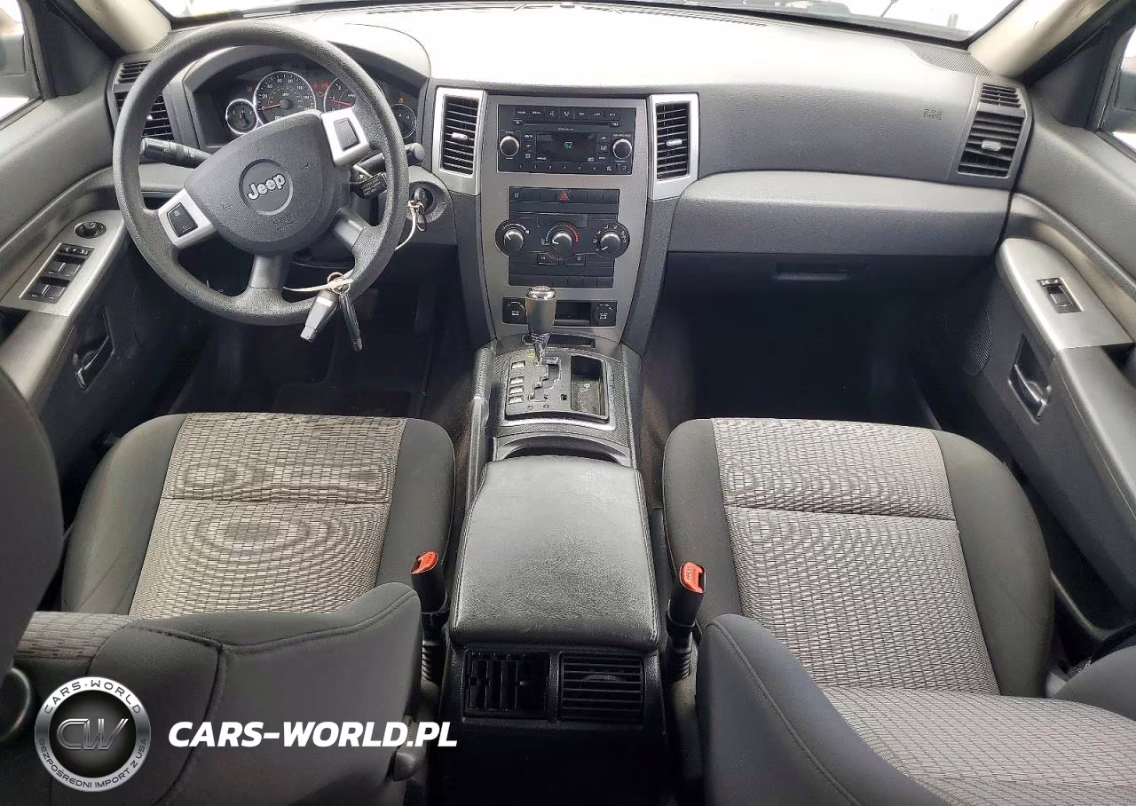 2010 Jeep Grand Cherokee Laredo VIN:1J4PR4GK7AC105020 - 8