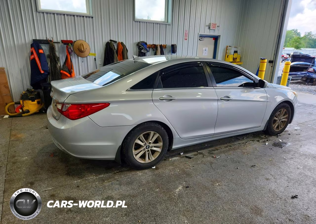 2011 Hyundai Sonata Gls VIN:5NPEB4AC1BH145750 - 3