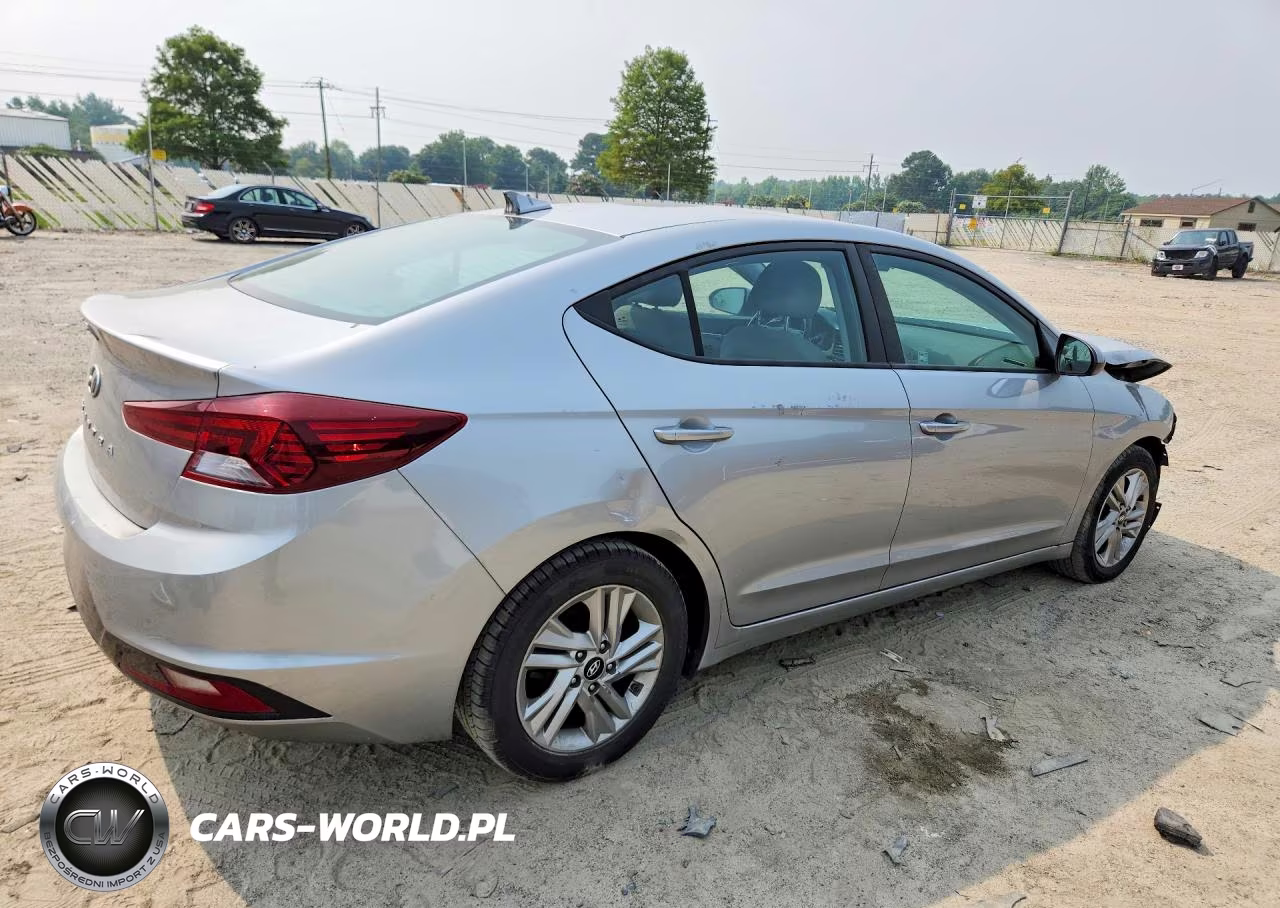 2020 Hyundai Elantra Sel VIN:5NPD84LF6LH624409 - 3