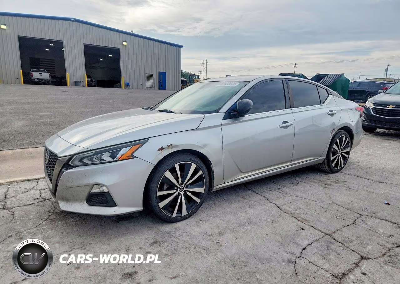 2020 Nissan Altima Sr