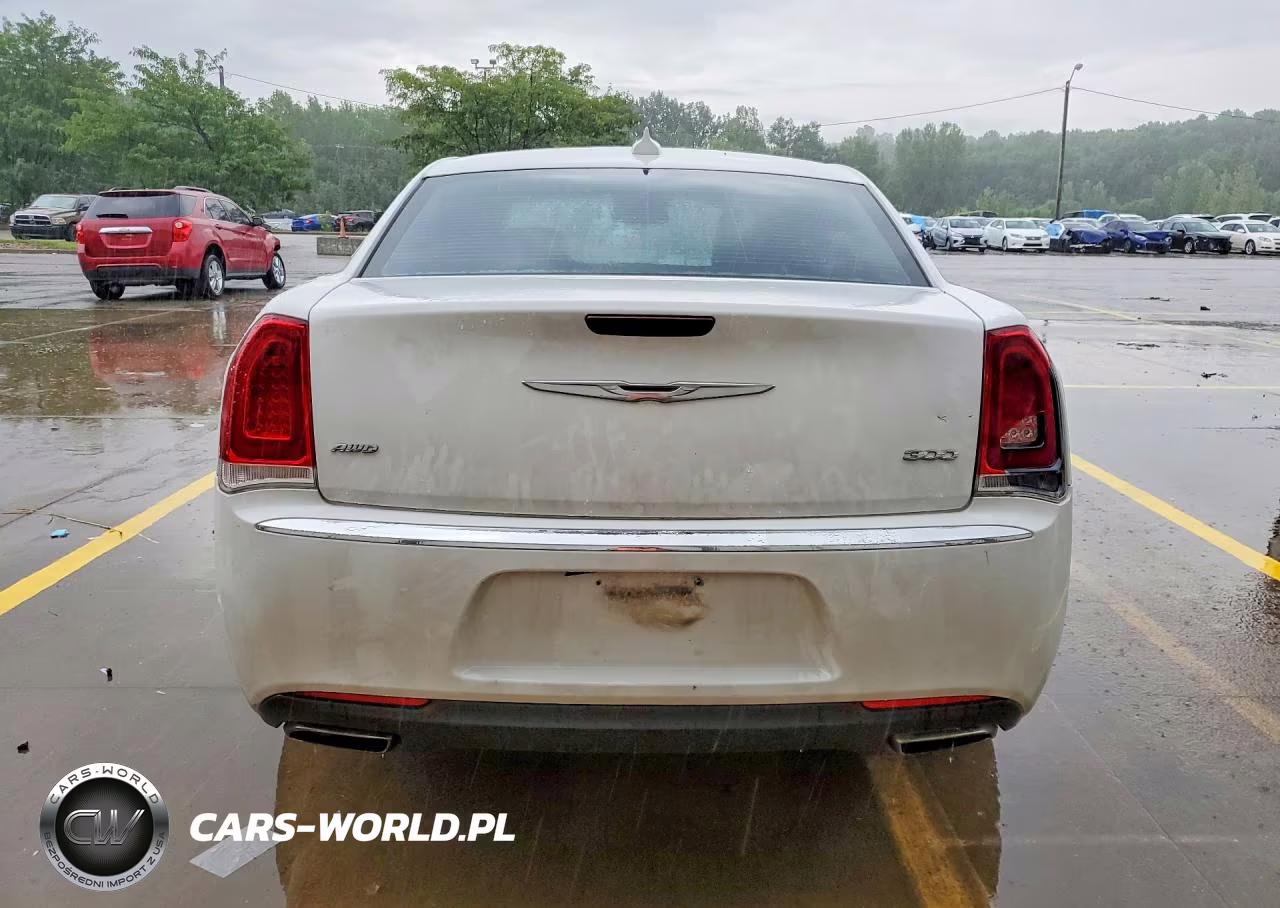 2017 Chrysler 300 Limited VIN:2C3CCARG0HH534735 - 6