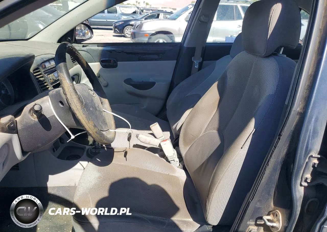 2009 Hyundai Accent Gls VIN:KMHCN46CX9U333993 - 7