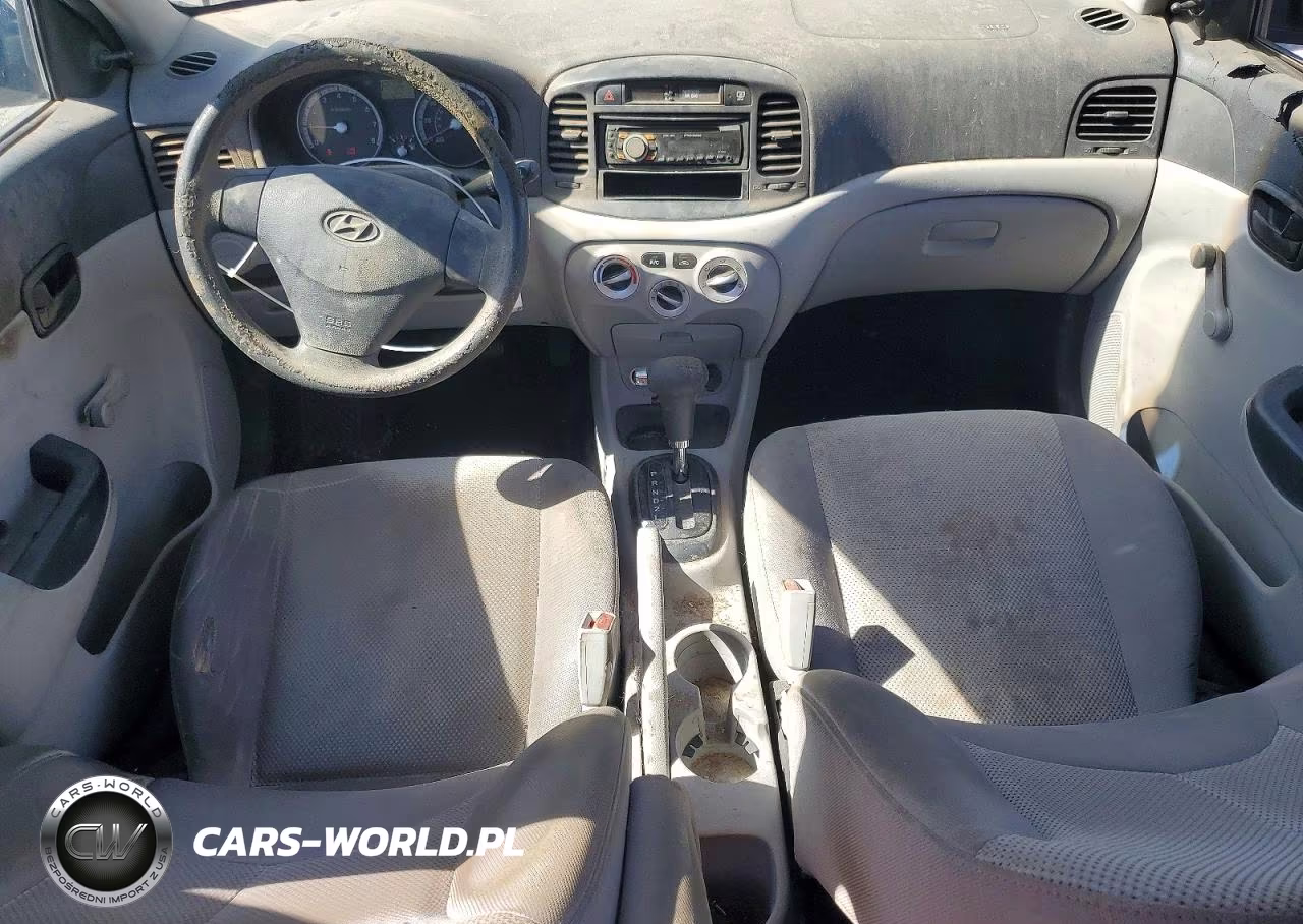 2009 Hyundai Accent Gls VIN:KMHCN46CX9U333993 - 8