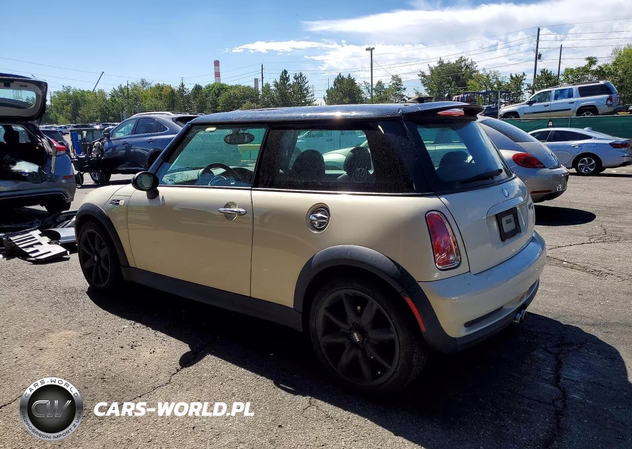 2006 Mini Cooper S VIN:WMWRE33526TL15999 - 2