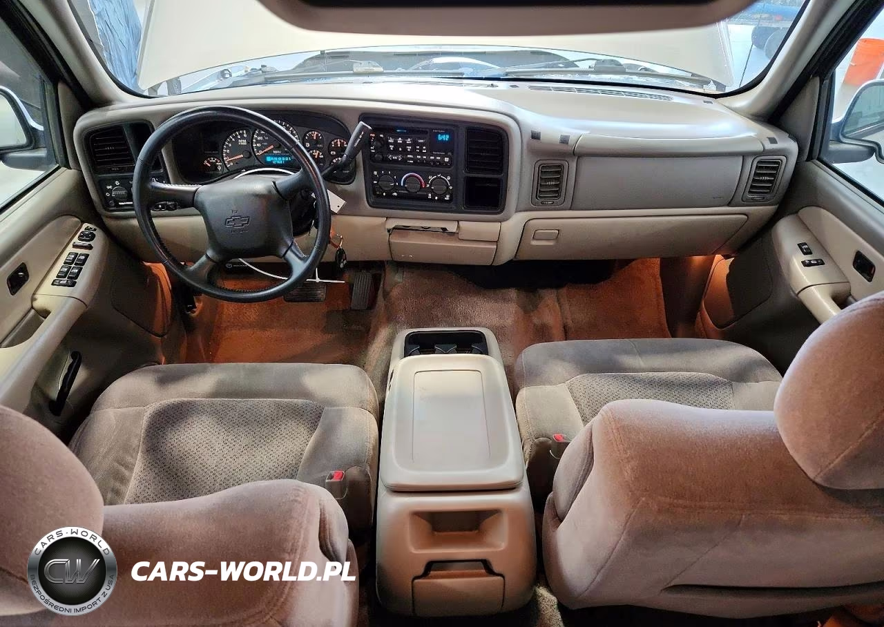 2002 Chevrolet Suburban C2500 VIN:3GNGC26G52G253083 - 8