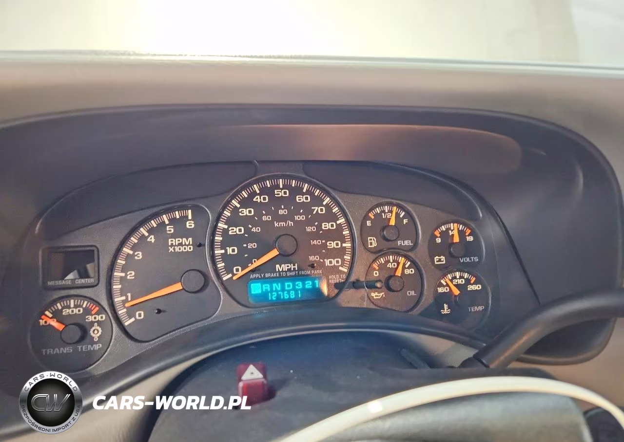 2002 Chevrolet Suburban C2500 VIN:3GNGC26G52G253083 - 9