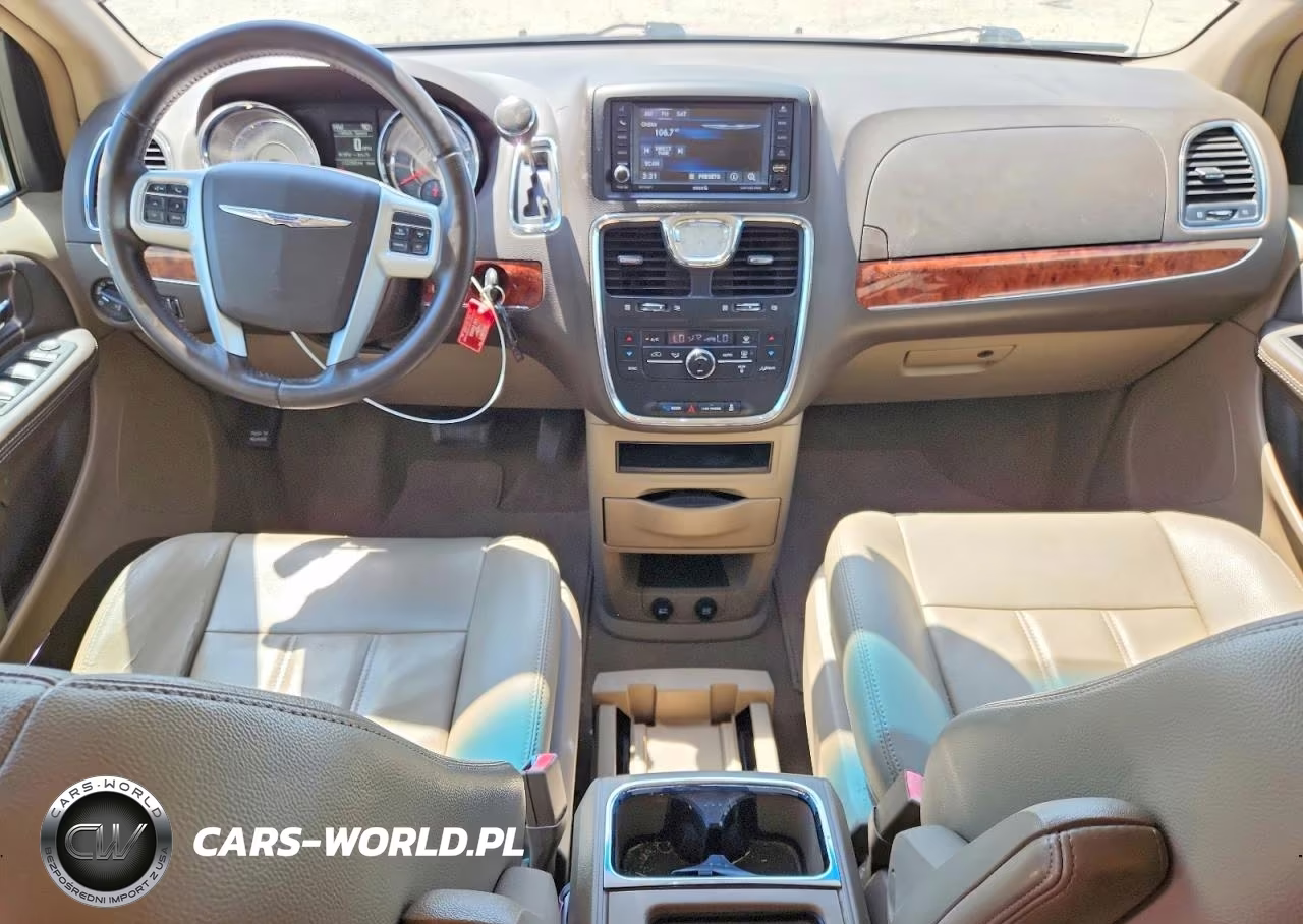 2016 Chrysler Town & Country Touring VIN:2C4RC1BG7GR230794 - 8