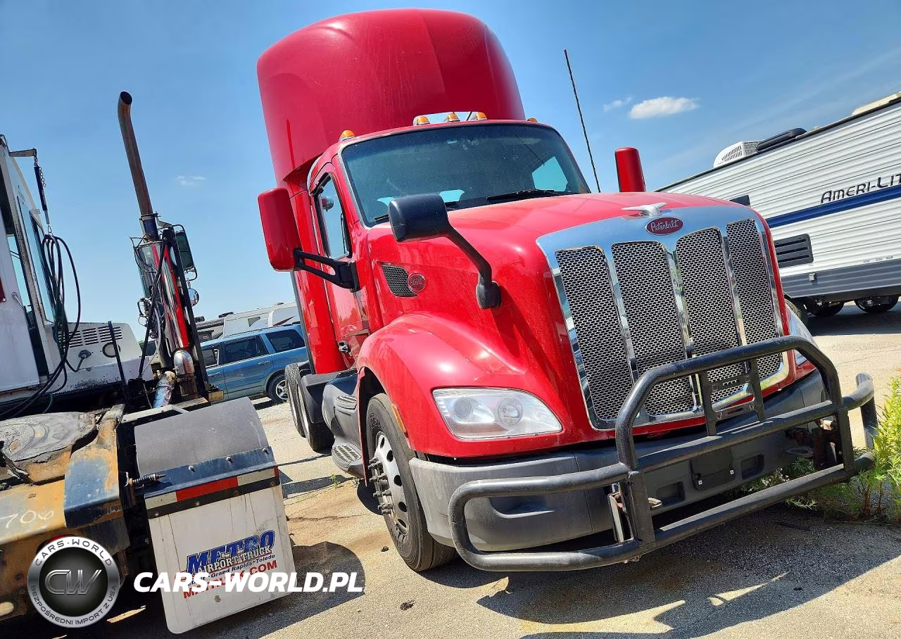 2021 Peterbilt 579 - Semi Truck VIN:1XPBD49X7MD756099 - 4