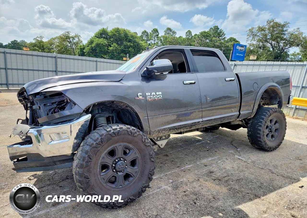 2018 Ram 2500 Laramie VIN:3C6UR5FL2JG216801 - 1
