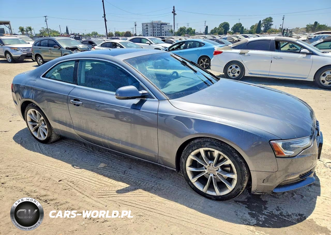 2013 Audi A5 Premium Plus VIN:WAULFAFR1DA001419 - 4