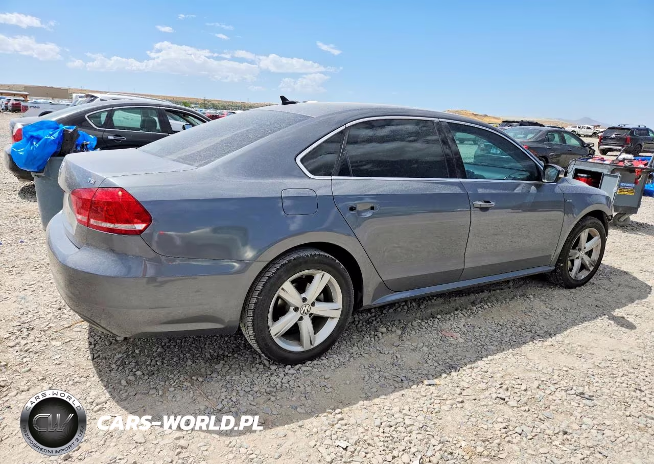 2015 Volkswagen Passat S VIN:1VWAS7A32FC116434 - 3
