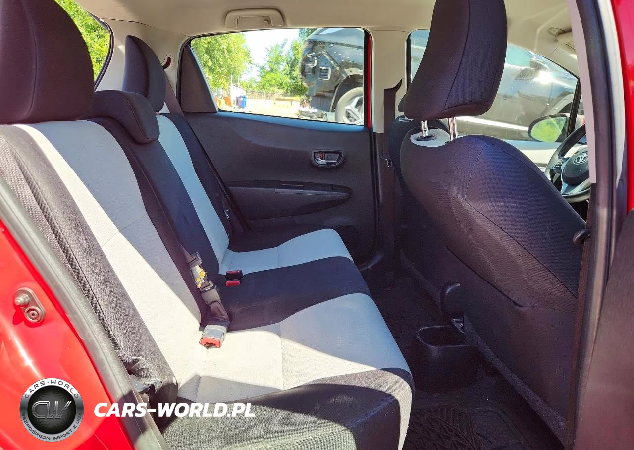 2013 Toyota Yaris 5-Door Le VIN:JTDKTUD38DD563534 - 10