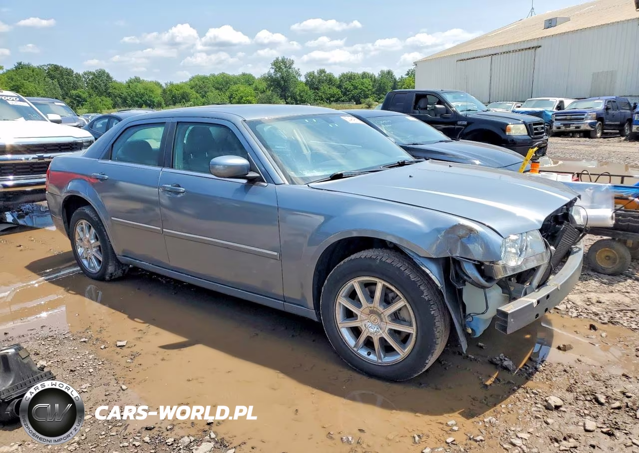 2007 Chrysler 300 Touring VIN:2C3LK53GX7H740808 - 4