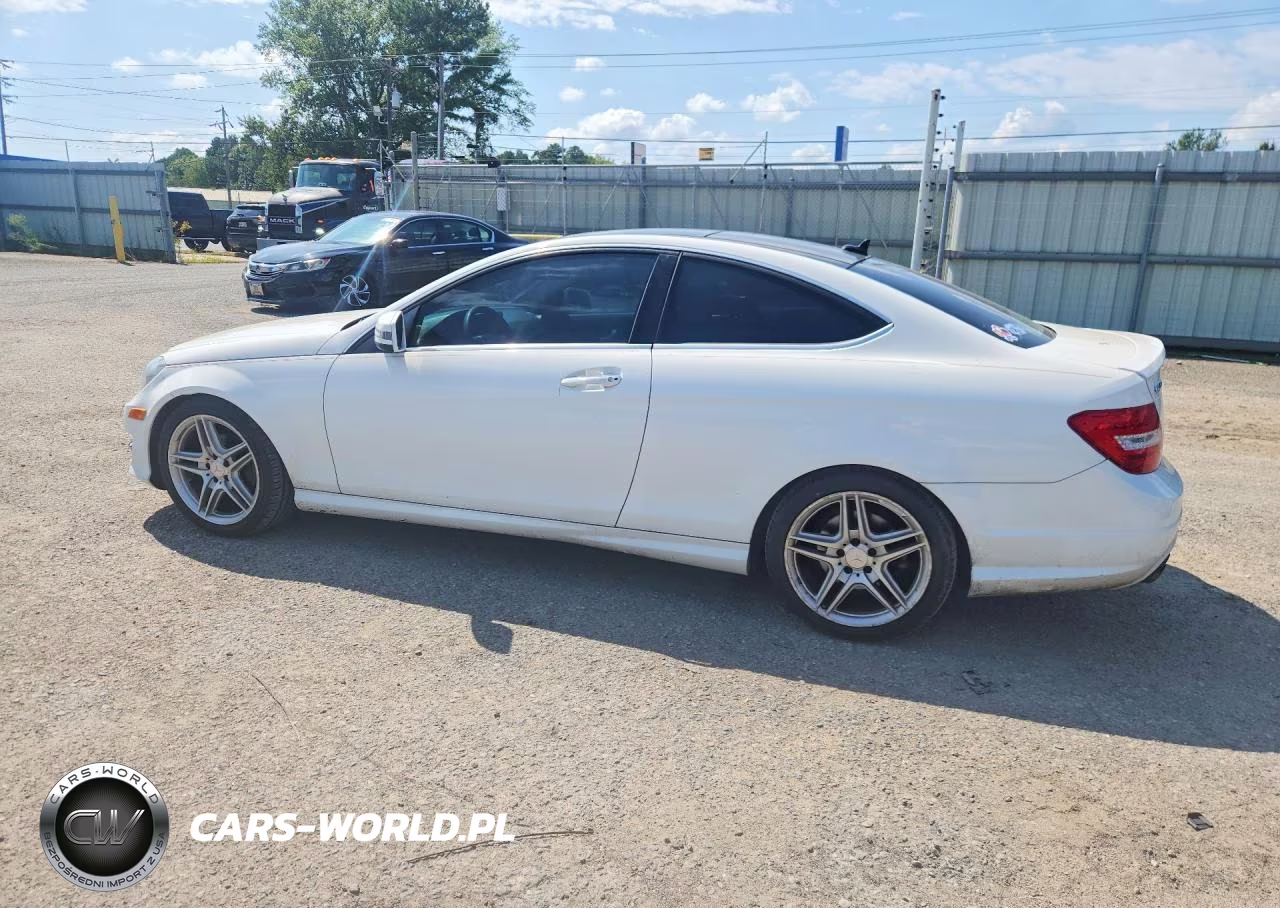 2013 Mercedes-Benz C 250 VIN:WDDGJ4HB7DG052513 - 2