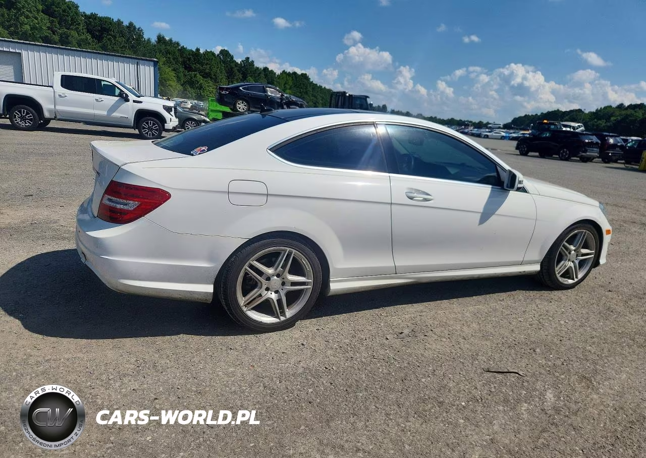 2013 Mercedes-Benz C 250 VIN:WDDGJ4HB7DG052513 - 3