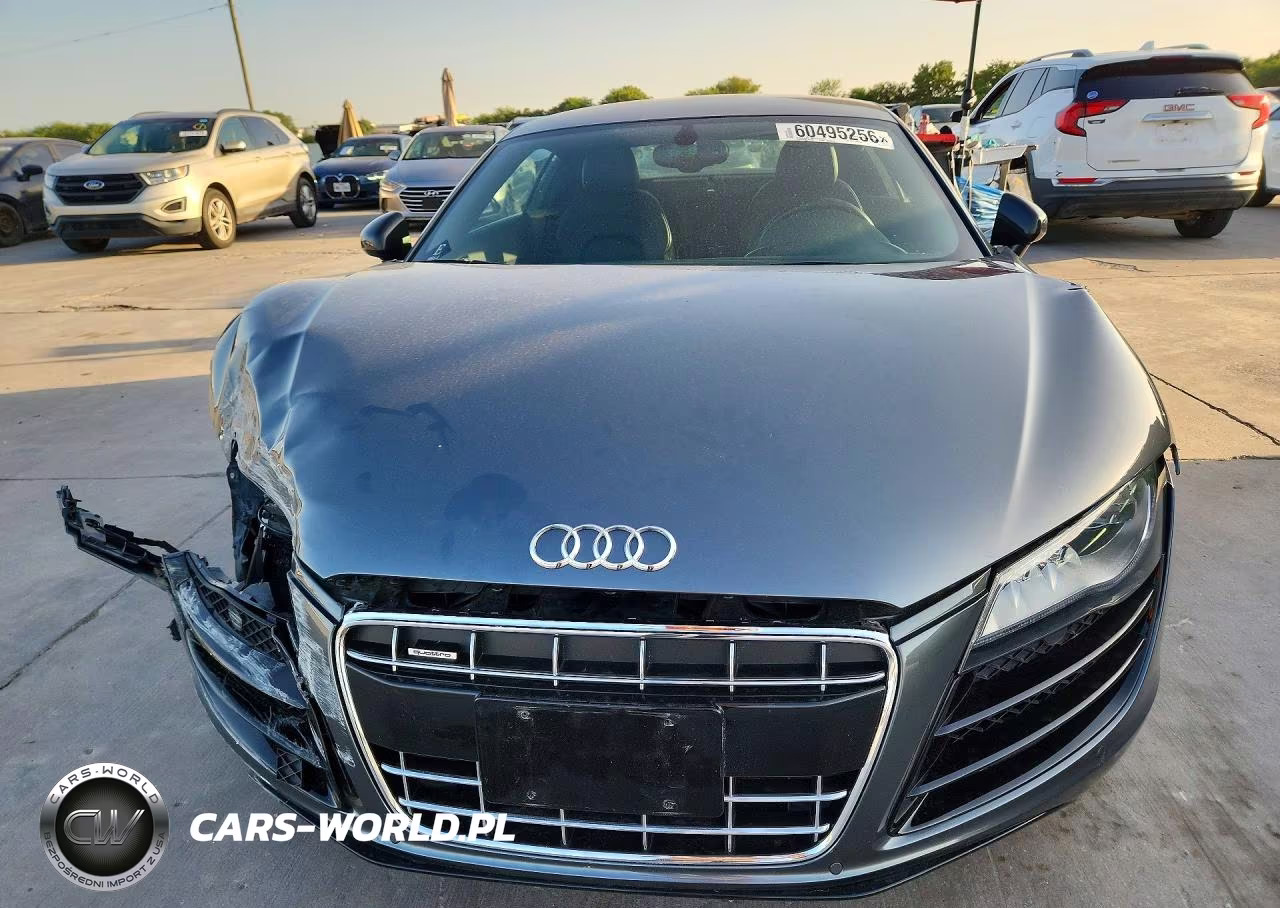2012 Audi R8 5.2 Quattro VIN:WUAGNAFG5CN001102 - 5