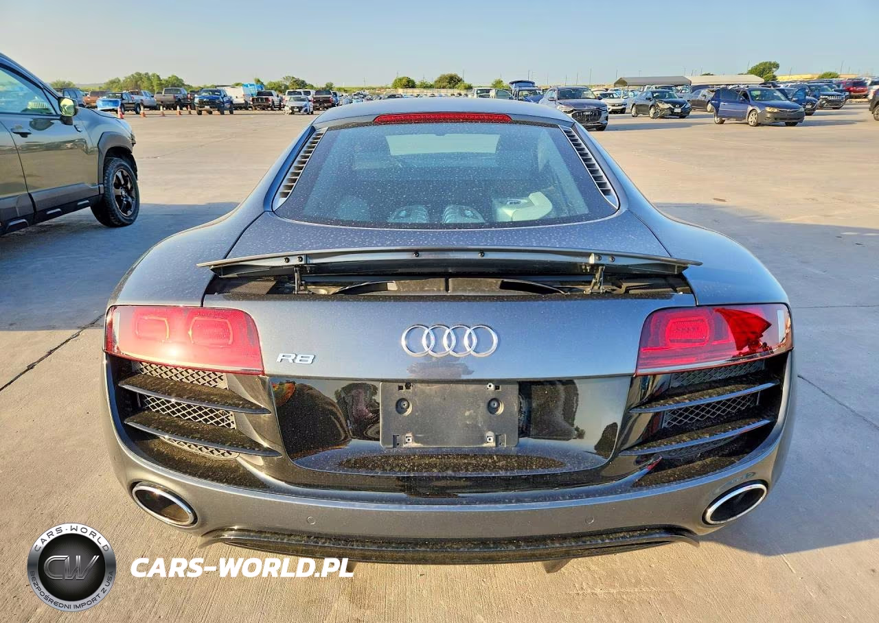 2012 Audi R8 5.2 Quattro VIN:WUAGNAFG5CN001102 - 6