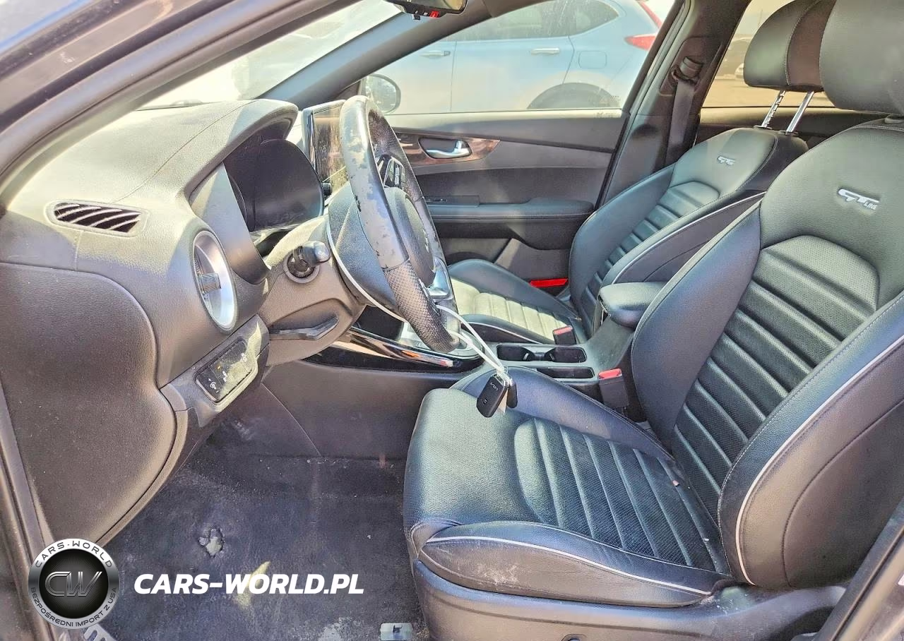 2023 Kia Forte Gt Line VIN:3KPF54AD7PE572124 - 7