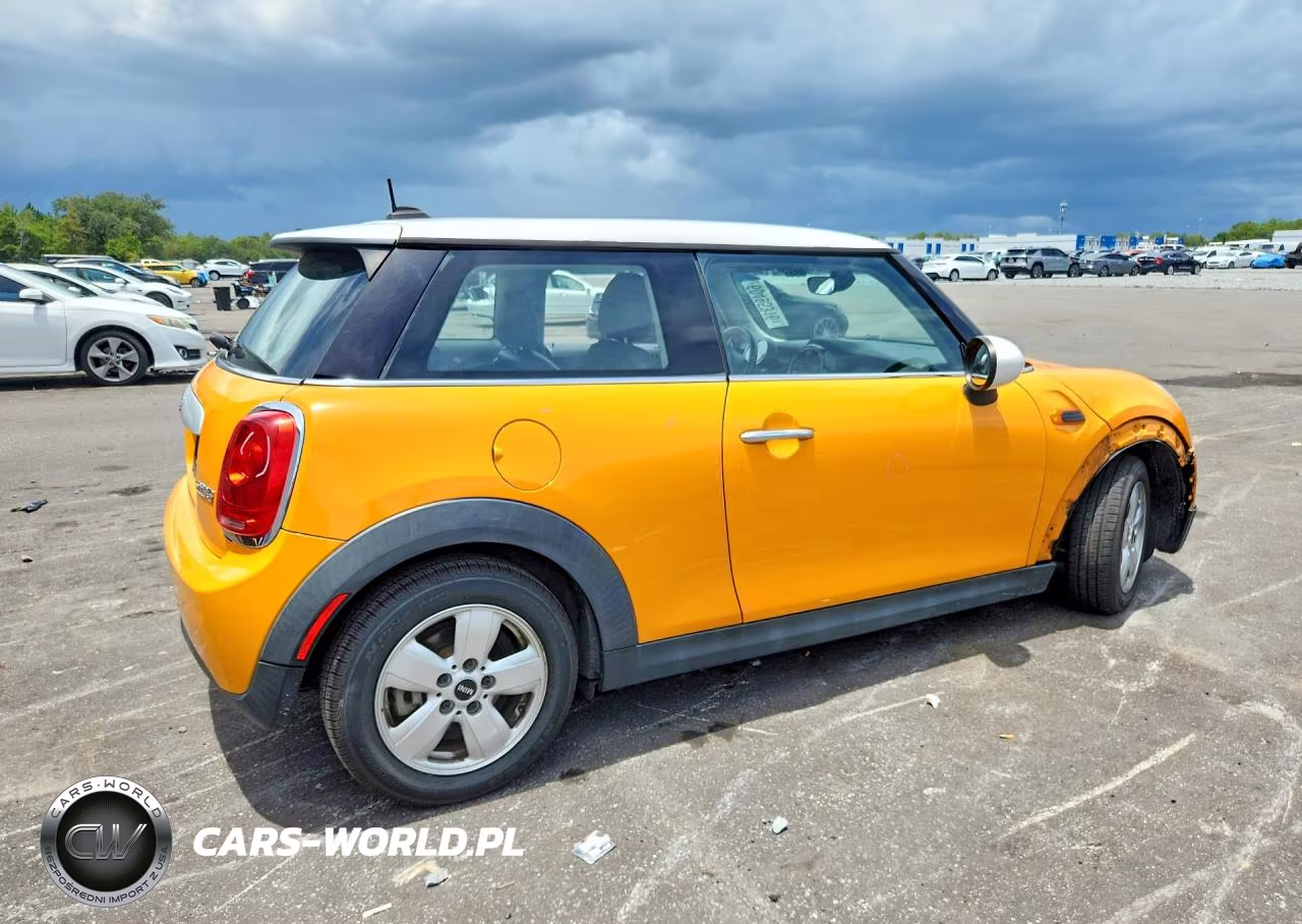 2015 Mini Cooper VIN:WMWXM5C59FT973163 - 3